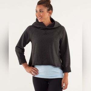 Lululemon "Pull Me Over" Rare Hoodie Sweatshirt Asymmetrical Hem Gray Size 8